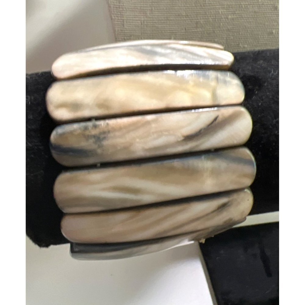 Grey Abalone Elastic Bracelet -- 7.5"